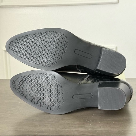 Kim Rogers Nepturn Booties - Wide Width Size 8.5M - Picture 8 of 10